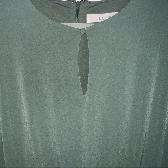 LOFT Green Short Sleeve Fit & Flare Mini Shift Dress - Picture 6 of 10